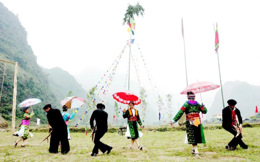 dance vietnam in february