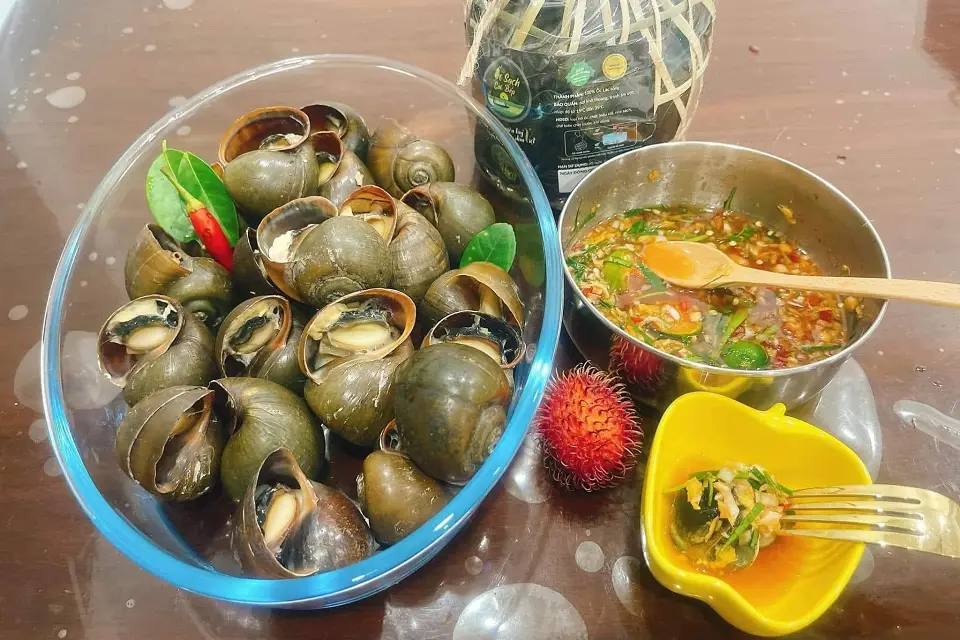dong thap food snails