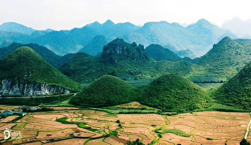 fairy mountains in ha giang
