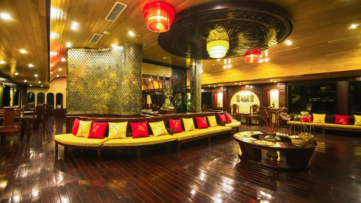 dragon legend cruise room lobby