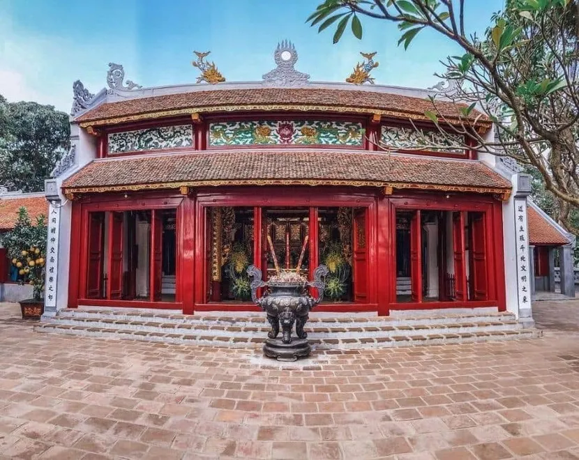 jade temple hanoi