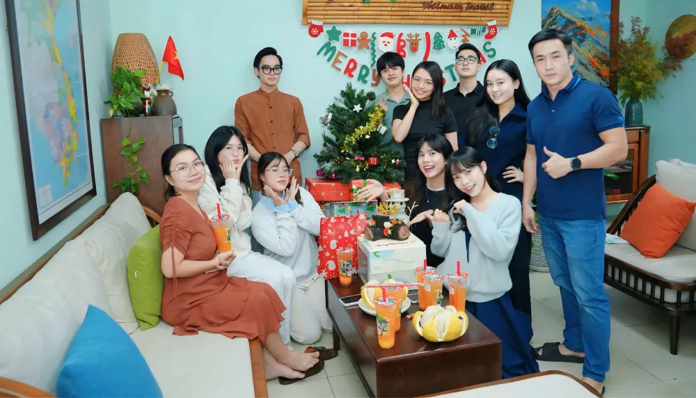 xmas vietnam gift exchange