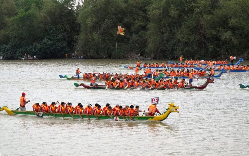 festival course de bateau danang