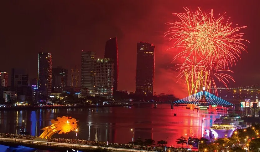 feu d'artifice danang