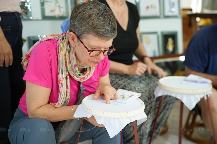 broderie van long ninh binh