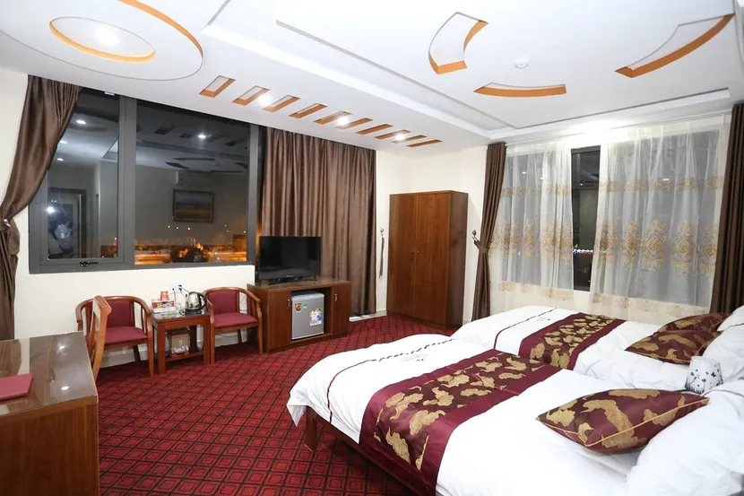 hotels hagiang