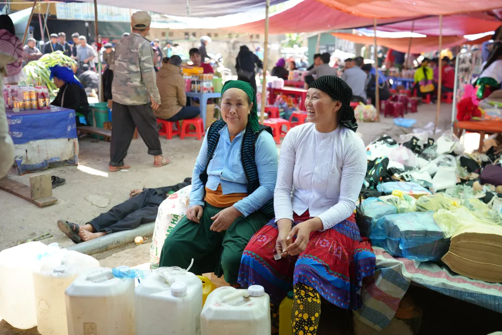 marché dominical de Dong Van