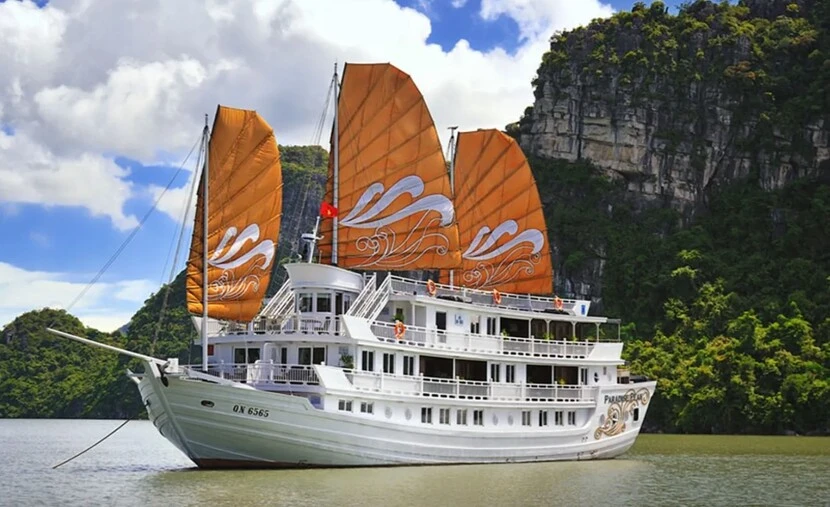 paradise peak luxurious cruise halong bay