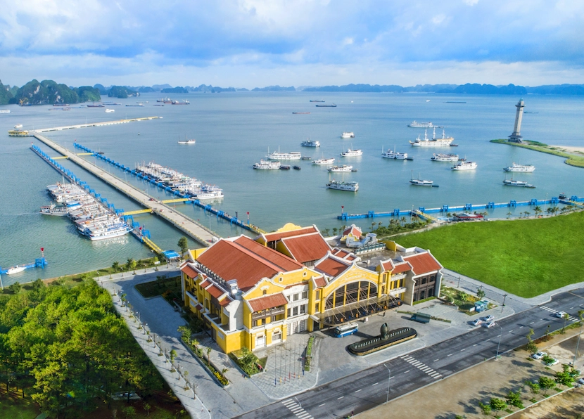 halong international cruise port