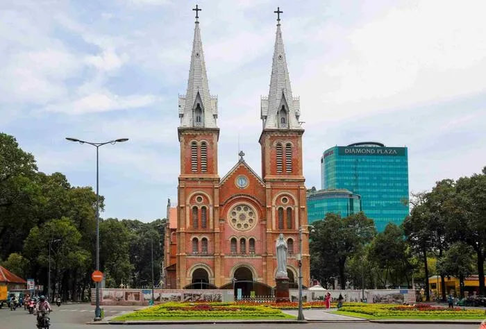 cathedral saigon in ho chi minh city