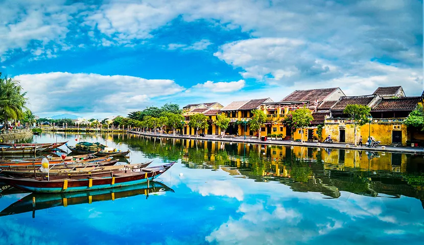 best time to travel to hoian ancient town 