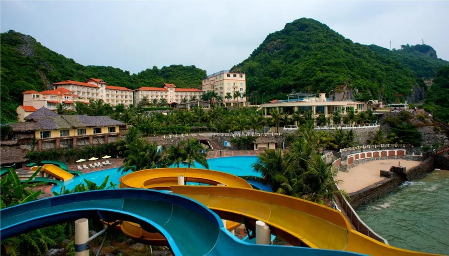 best hotels in cat ba island