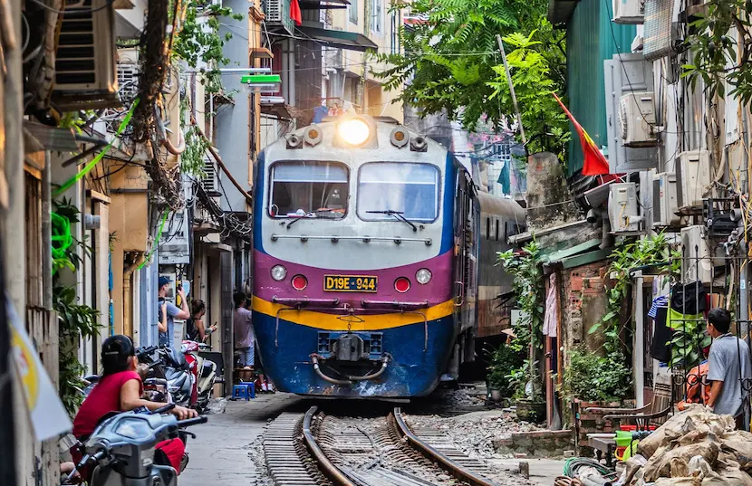 train from hanoi to ninh binh