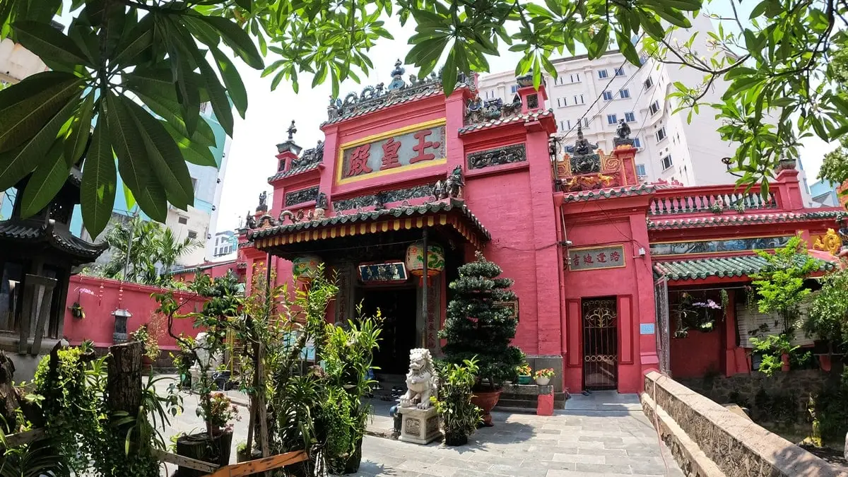 jade emperor pagoda campus