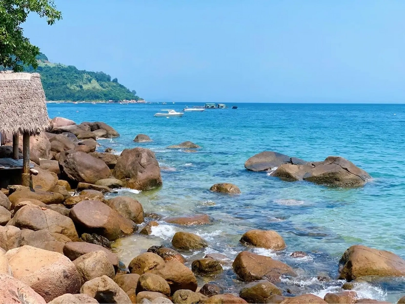 la spiaggia di danang a gennaio