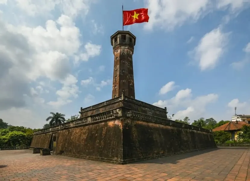 tour du drapeau hanoi