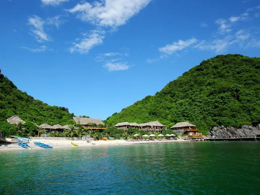 lan ha bay monkey island resort in cat ba