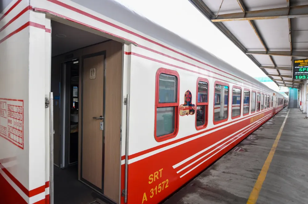 Tren de lujo desde Hanói, Vietnam