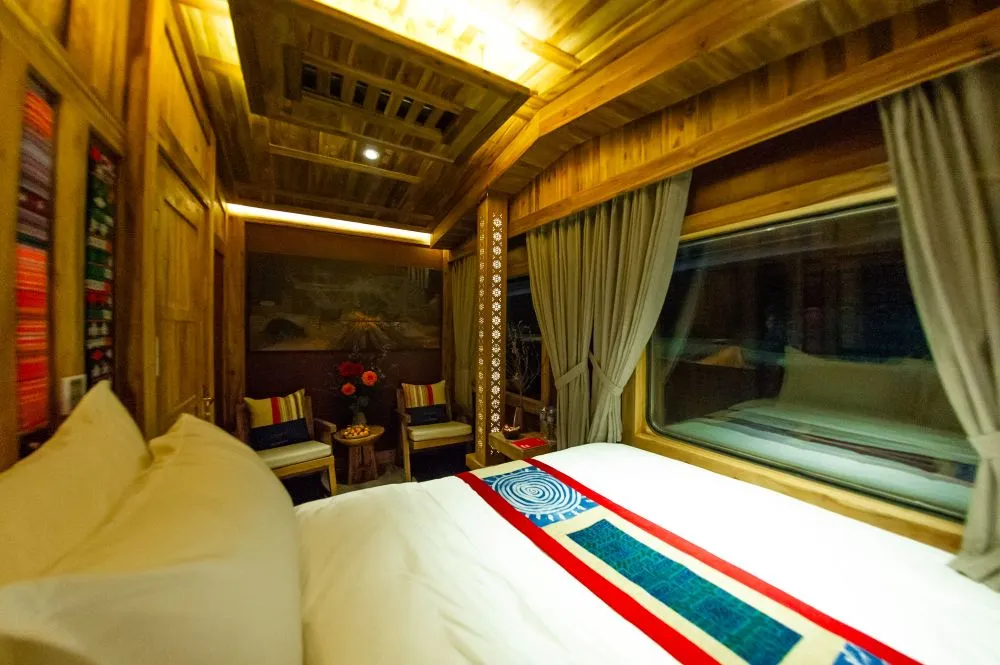 Tren de lujo Hanoi Sapa Express