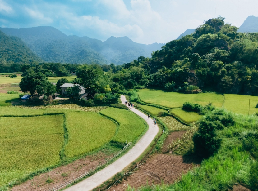 trekking in mai chau