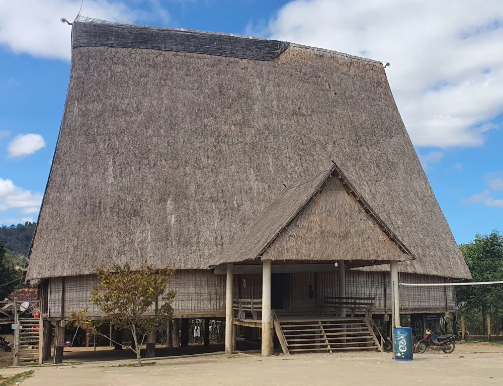 tong house in central highland