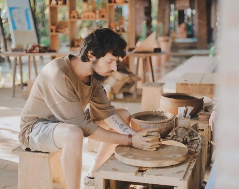 making pottery in hoi an