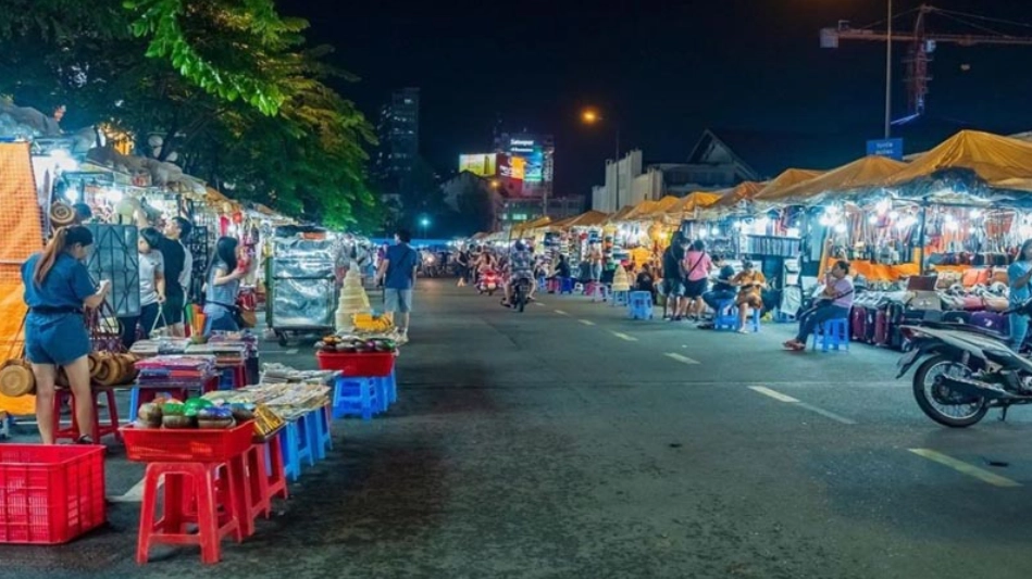 marché de nuit saigon