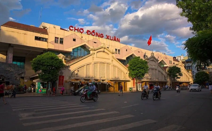 vietnamese markets dong xuan