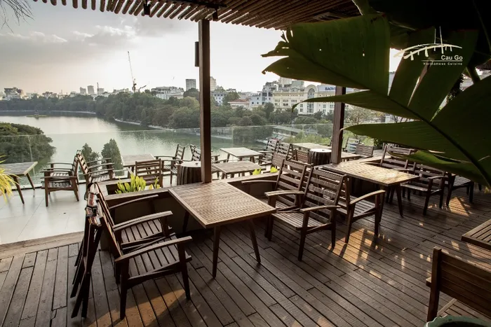 meilleurs restaurants vietnamiens à hanoi rooftop