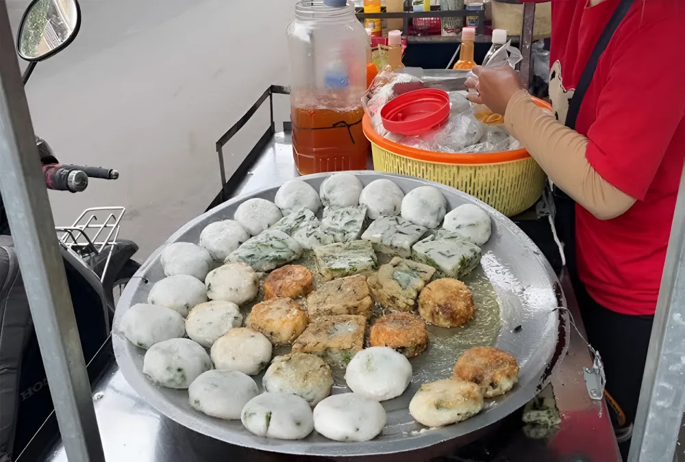 Nom Ka Chai (Galettes à la ciboulette)