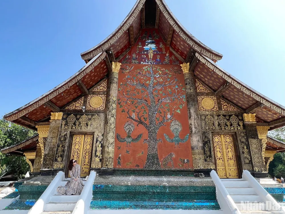 la célèbre mosaïque « l’Arbre de la Vie »