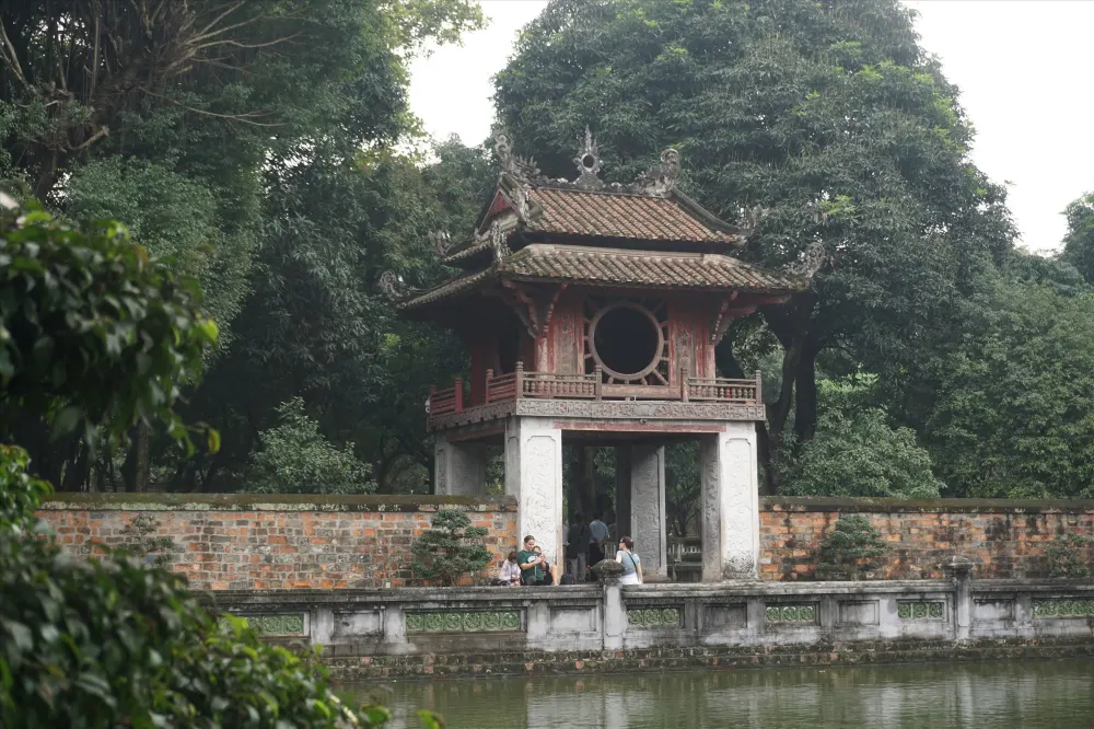 emple de la Litt&eacute;rature, site historique embl&eacute;matique de Hano&iuml;