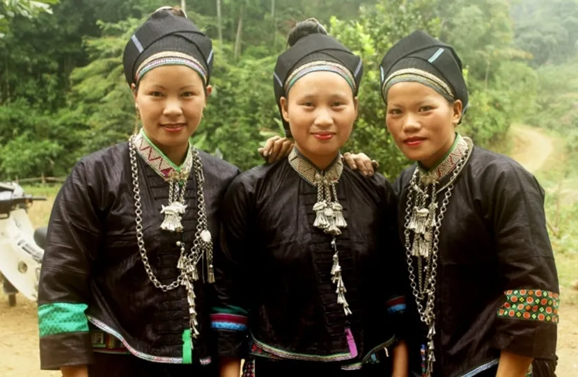 minoranza etnica nung ha giang