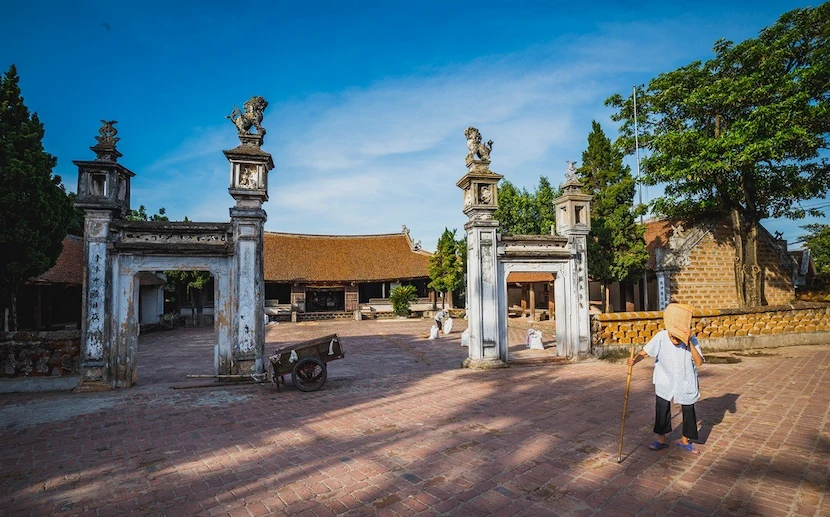 communal house mong phu