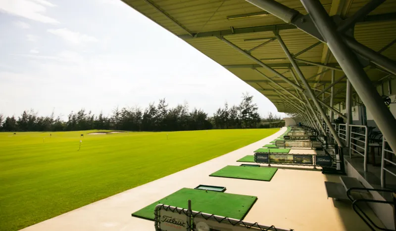 Campo pratica del Montgomerie Links Golf Club Vietnam