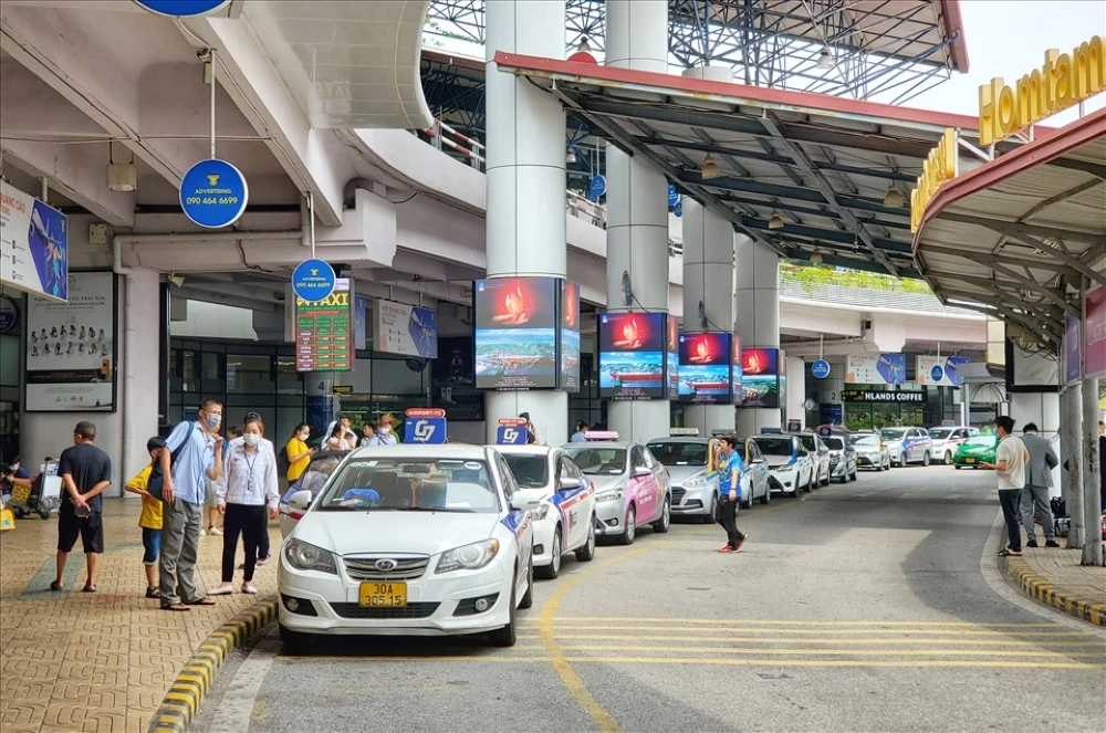 Official taxi waiting for passengers at Noi Bai Airport