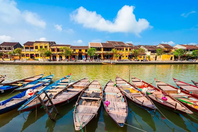 hoi an 1 day itinerary taking boat trip