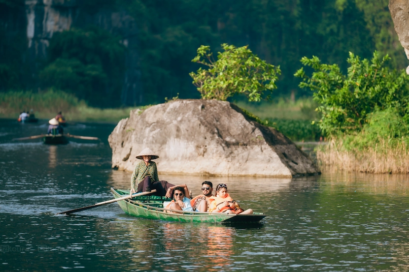 ninh binh boat tour