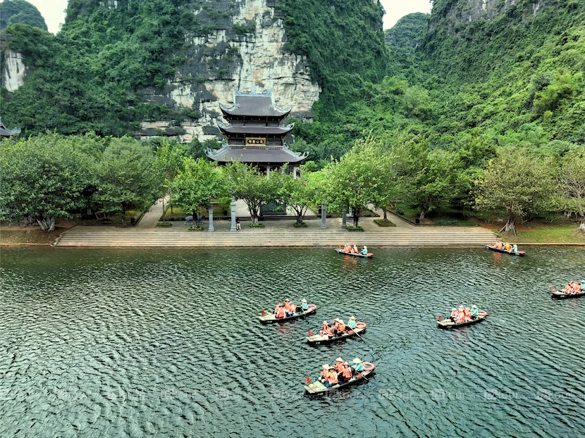 ninh binh trang an boat tour