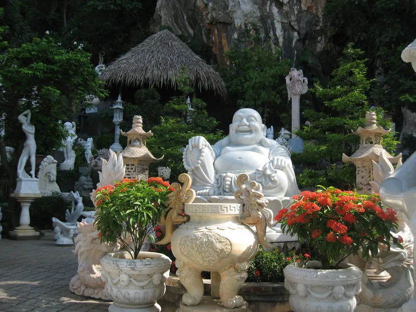 village des sculpteurs sur pierre de Non Nuoc da nang