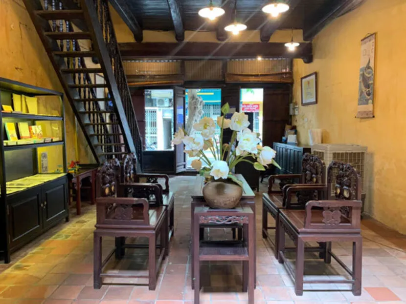 unique thing to do in hanoi ancient house