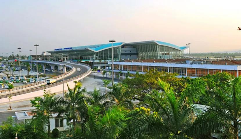 Aeroporto di Danang all'esterno