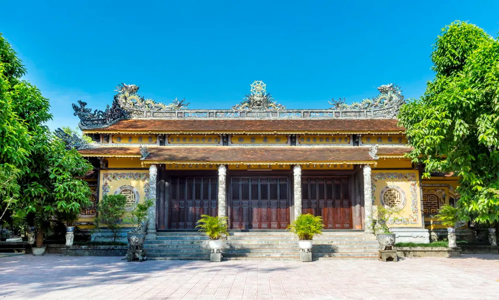 Bao Quoc Pagoda: A monastery on the hill