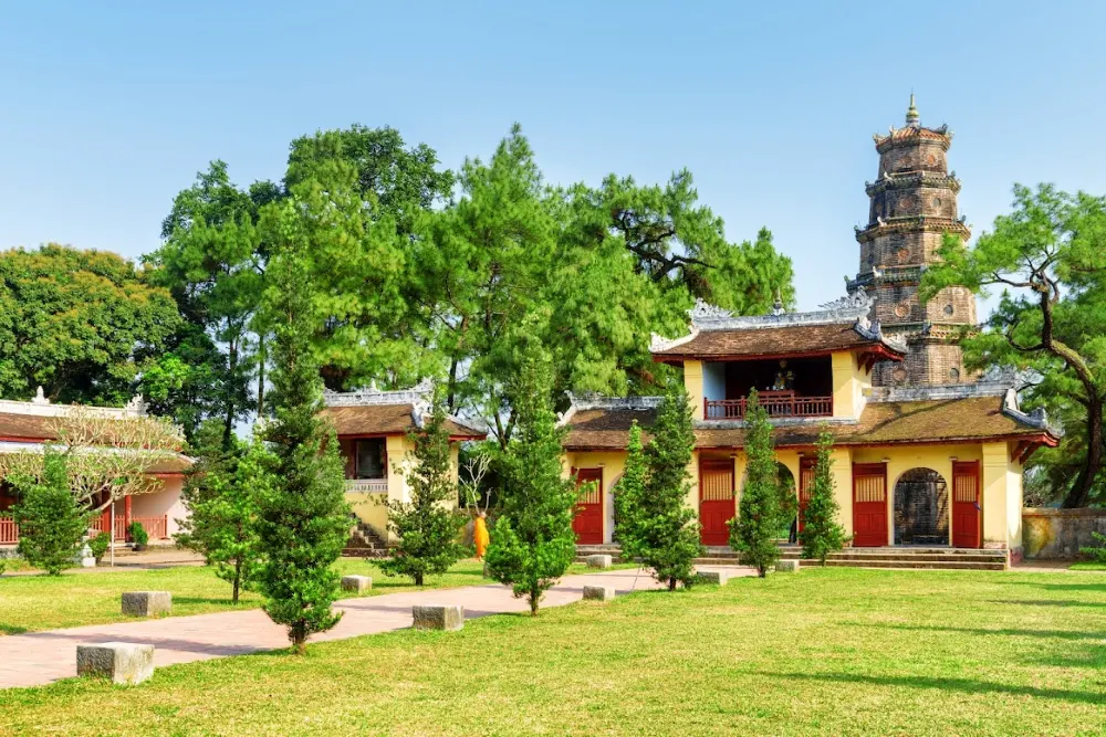 Huyen Khong Son Thuong Pagoda: Meditation in the heart of the forest