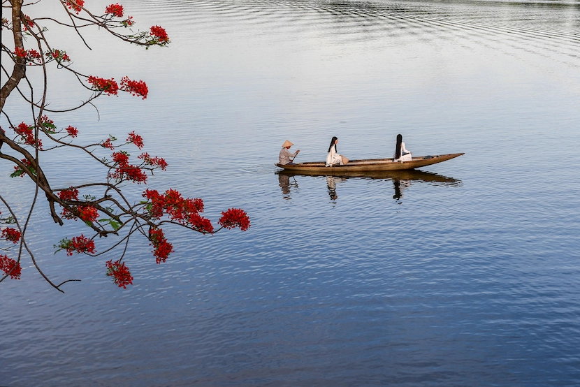 perfume river