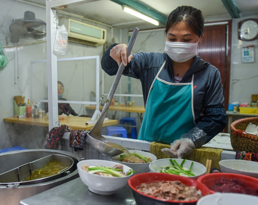 famous pho hanoi for decades