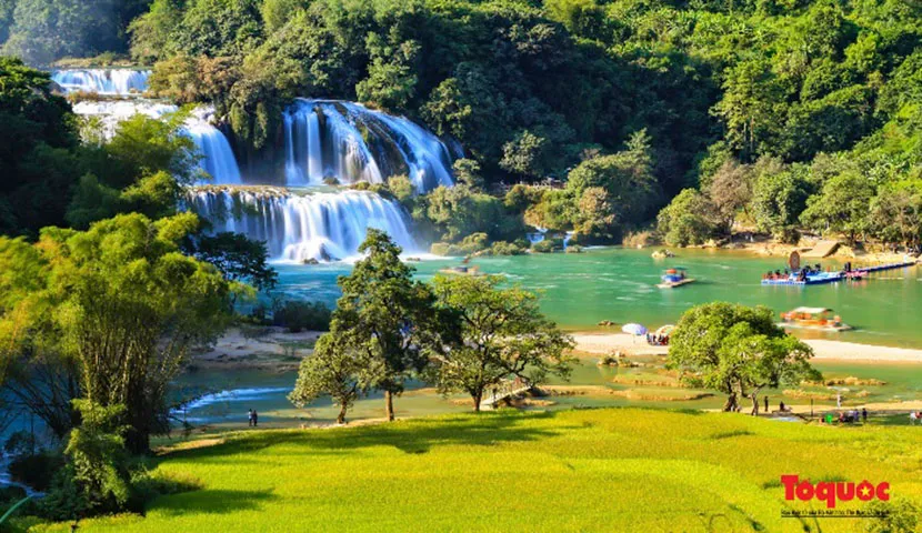 ban gioc waterfall in cao bang