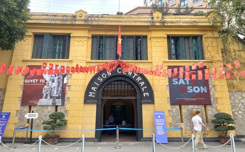 prison de Hoa Lo