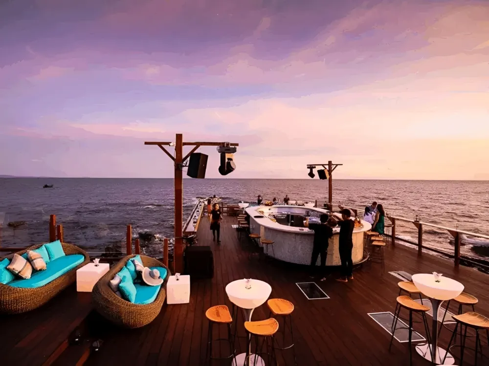 Sunset Sanato Beach Club 