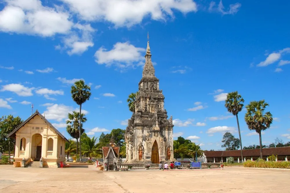 That Ing Hang – Lieu de pèlerinage sacré à Savannakhet 